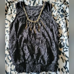 Women's sleeveless blouse